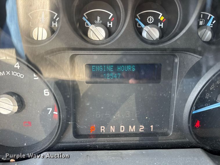 image for item OG9766 2016 Ford  F350 Super Duty XL box truck