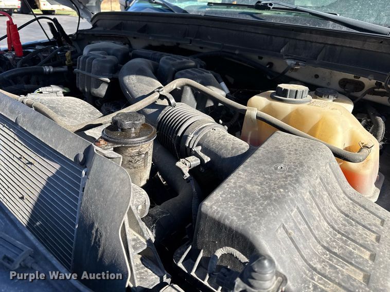 image for item OG9766 2016 Ford  F350 Super Duty XL box truck