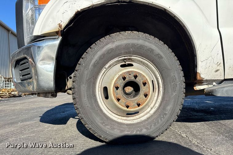 image for item OG9766 2016 Ford  F350 Super Duty XL box truck