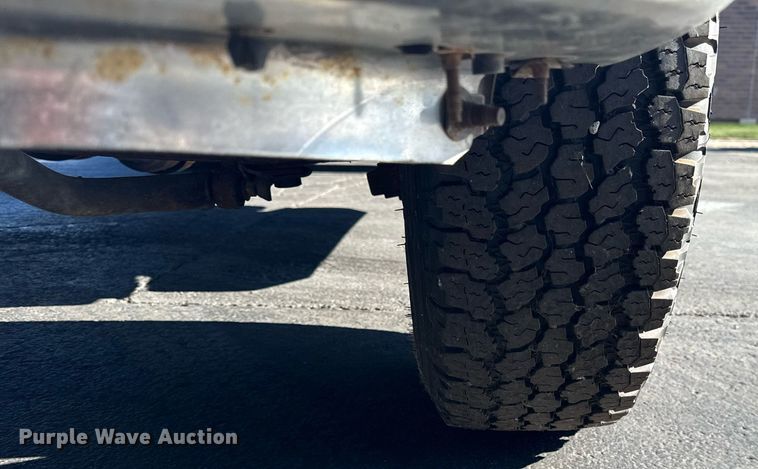 image for item OG9766 2016 Ford  F350 Super Duty XL box truck