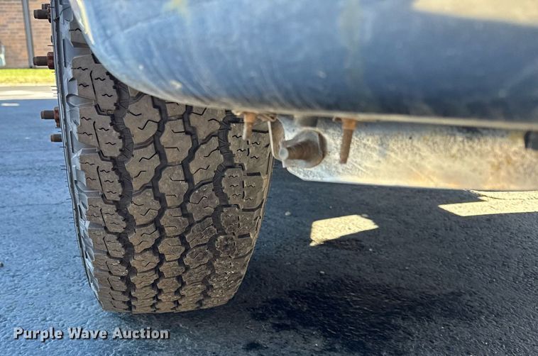 image for item OG9766 2016 Ford  F350 Super Duty XL box truck