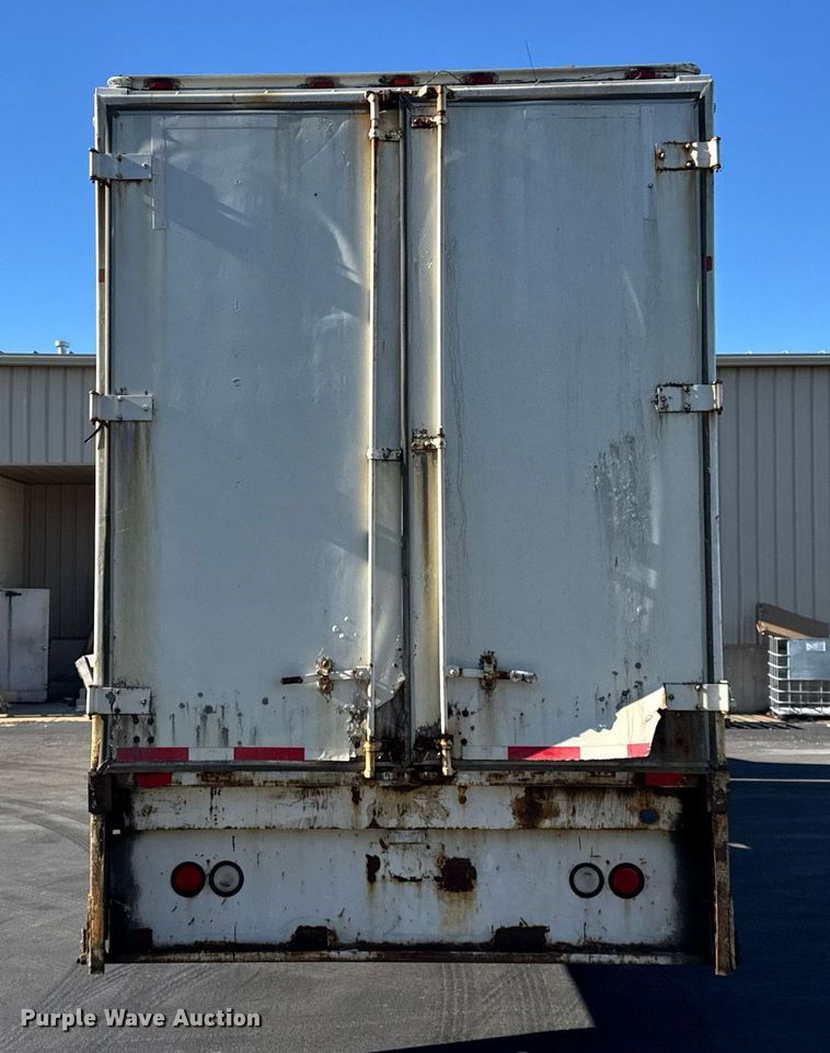 image for item OG9768 2010 Freightliner M2 box truck