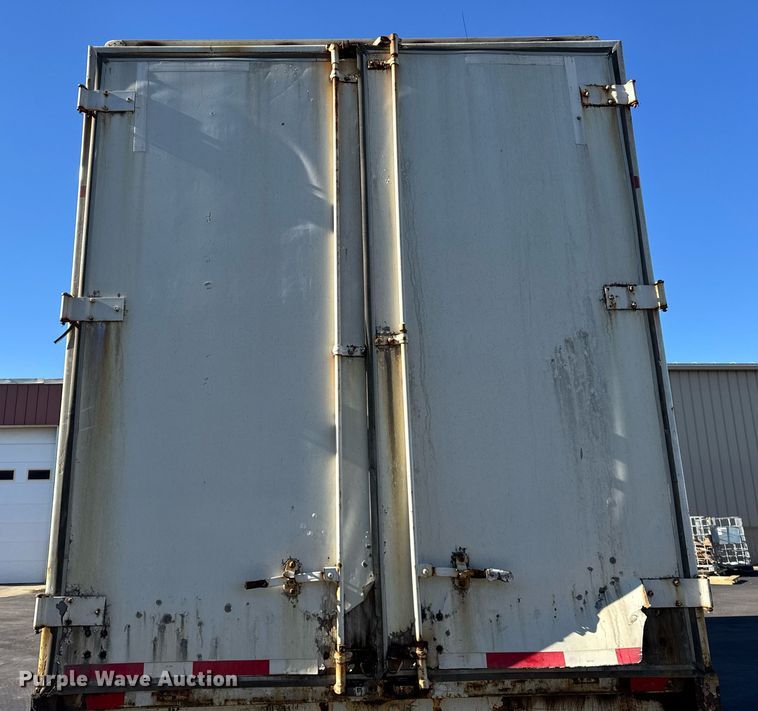 image for item OG9768 2010 Freightliner M2 box truck