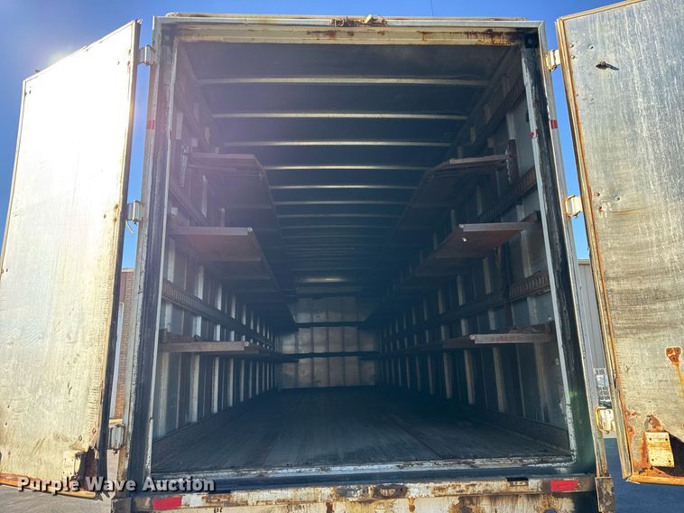 image for item OG9768 2010 Freightliner M2 box truck