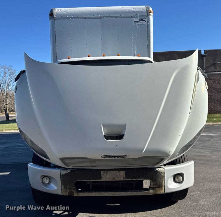 image for item OG9768 2010 Freightliner M2 box truck