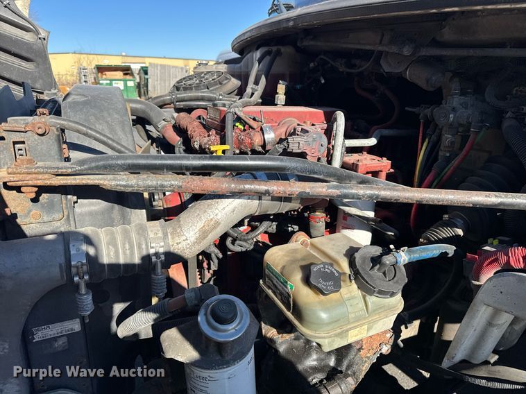 image for item OG9768 2010 Freightliner M2 box truck