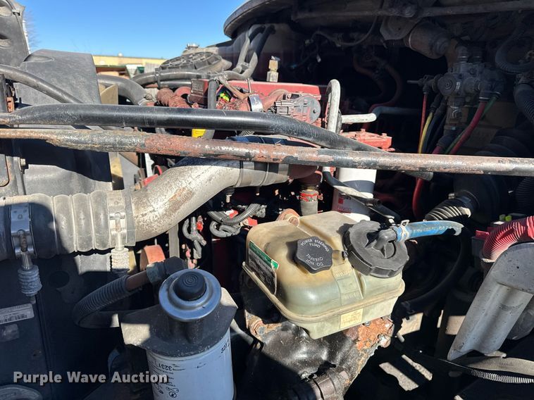 image for item OG9768 2010 Freightliner M2 box truck