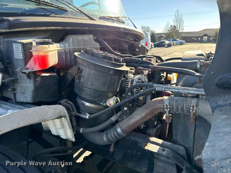 image for item OG9768 2010 Freightliner M2 box truck