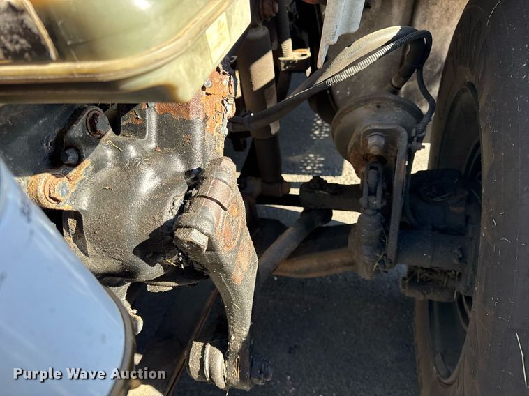 image for item OG9768 2010 Freightliner M2 box truck