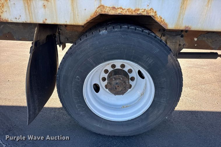 image for item OG9768 2010 Freightliner M2 box truck