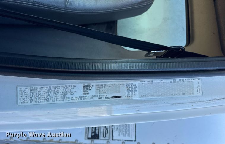 image for item OG9768 2010 Freightliner M2 box truck