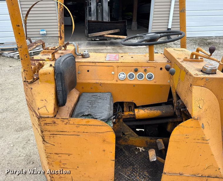 image for item OG9779 Towmotor  351SG2024 forklift