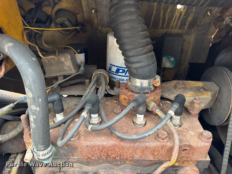 image for item OG9779 Towmotor  351SG2024 forklift