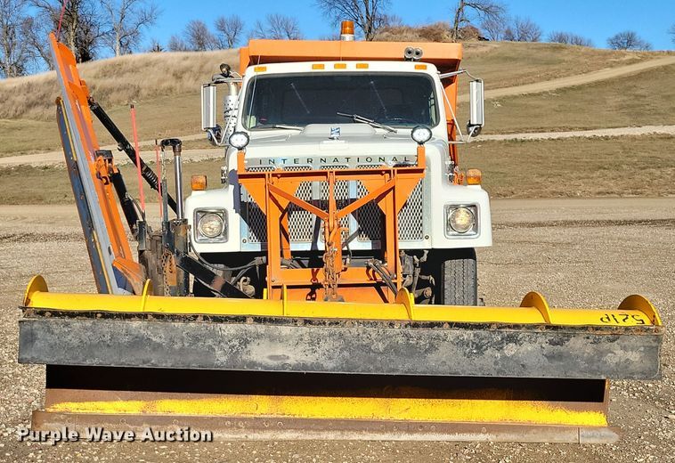 image for item OH9414 1981 International  S2500 dump truck