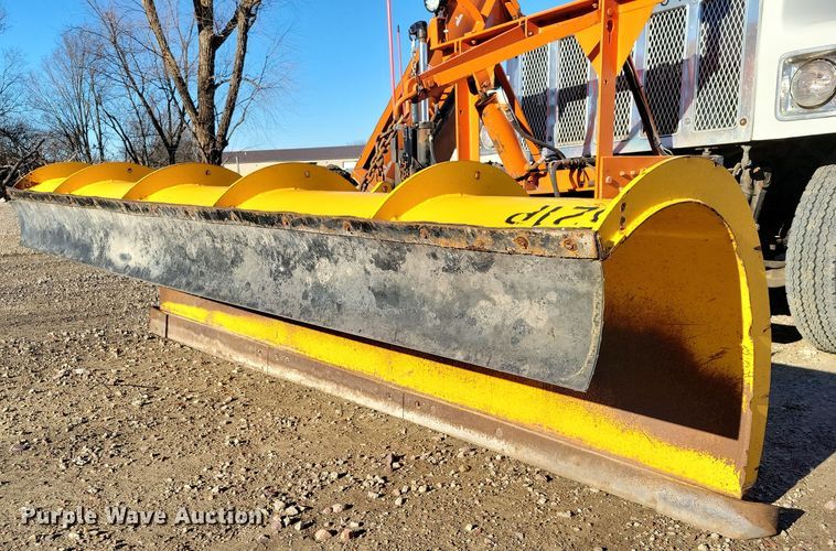 image for item OH9414 1981 International  S2500 dump truck