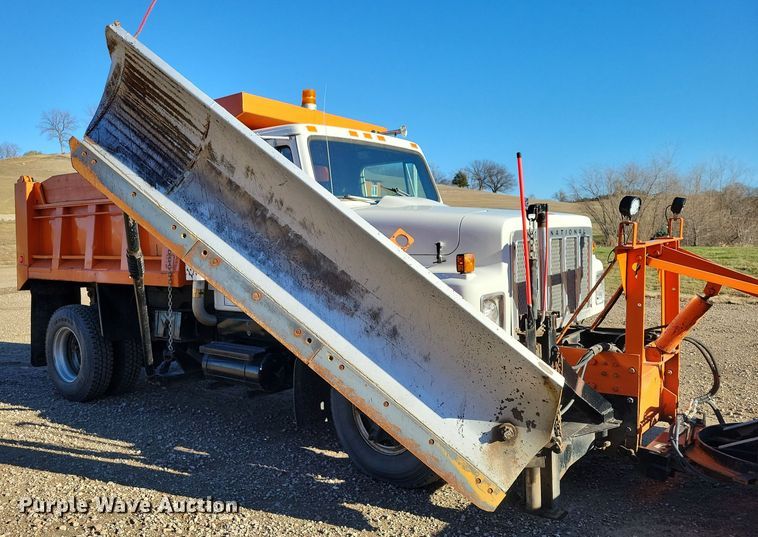 image for item OH9414 1981 International  S2500 dump truck