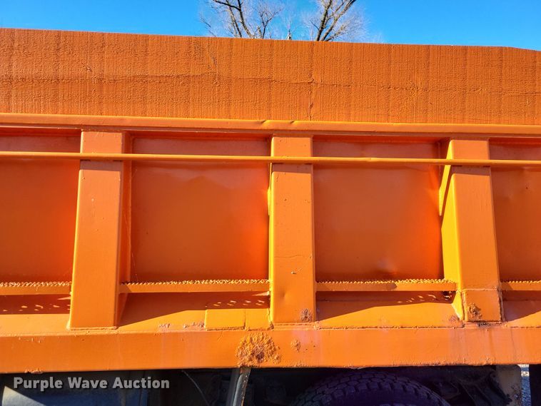 image for item OH9414 1981 International  S2500 dump truck