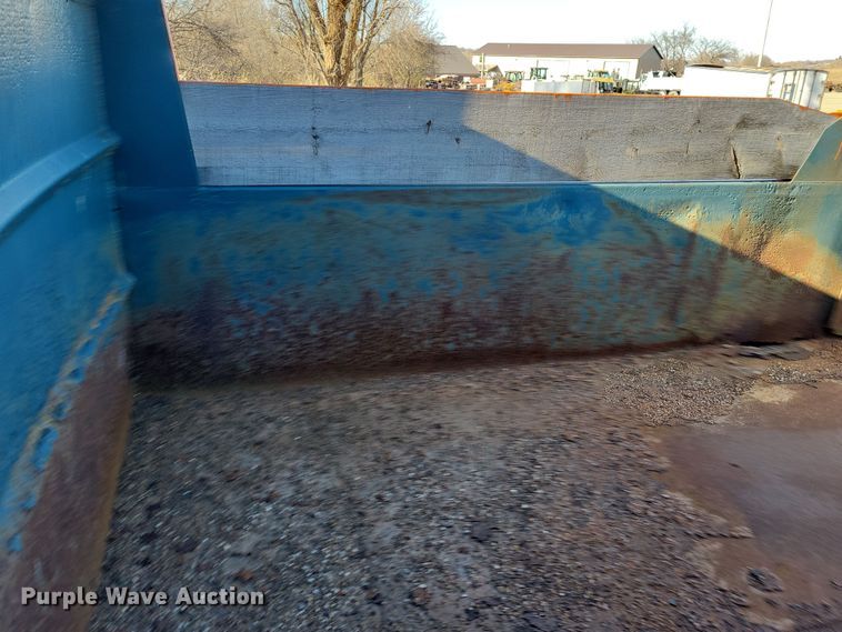 image for item OH9414 1981 International  S2500 dump truck