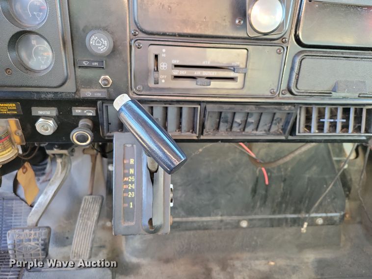 image for item OH9414 1981 International  S2500 dump truck