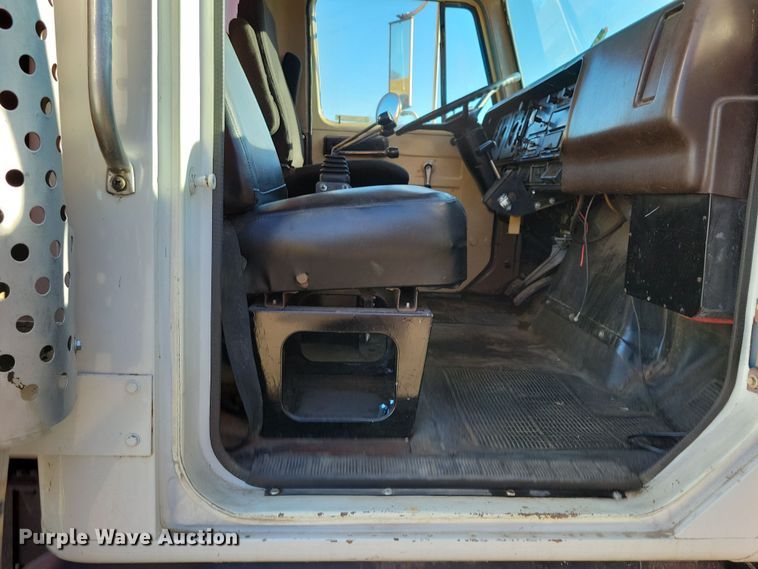 image for item OH9414 1981 International  S2500 dump truck