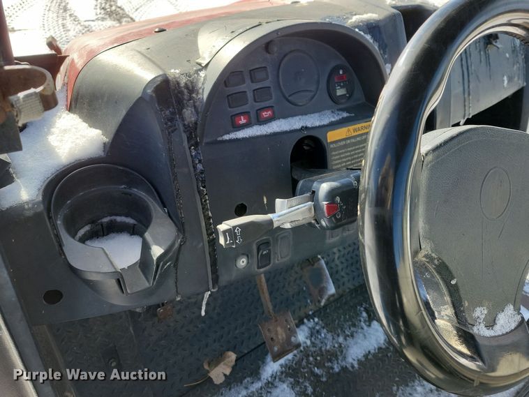 image for item OH9447 2011 Club Car XRT 1550 utility vehicle