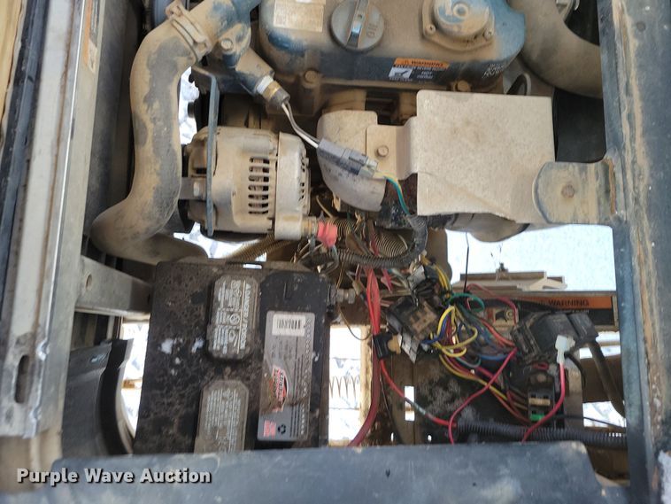 image for item OH9447 2011 Club Car XRT 1550 utility vehicle