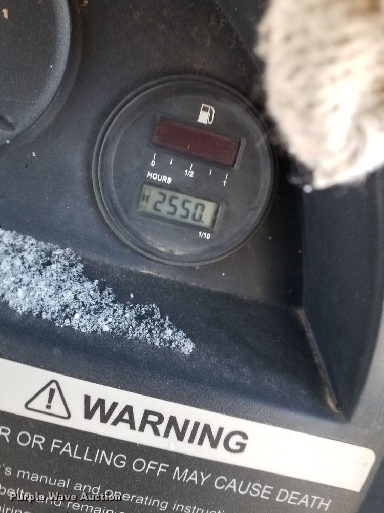 image for item OH9448 2013 Club Car utility vehicle