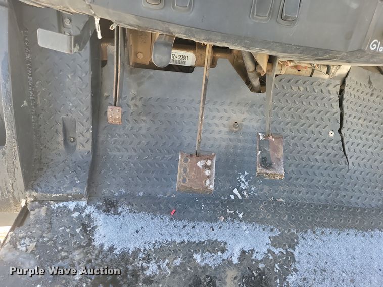 image for item OH9448 2013 Club Car utility vehicle