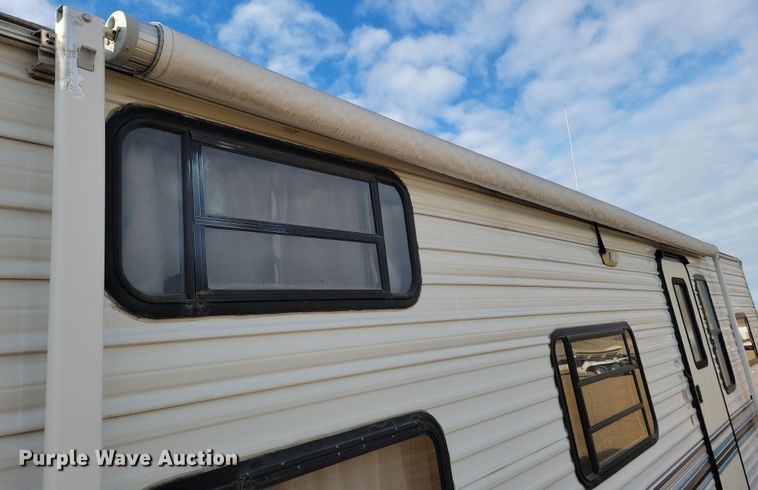 image for item OH9458 1999 Arlington  Skyline 3010 camper