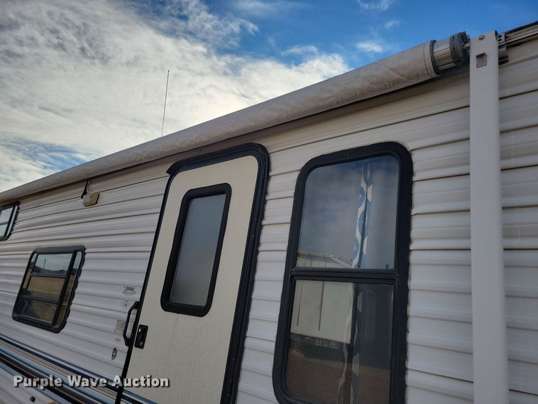 image for item OH9458 1999 Arlington  Skyline 3010 camper