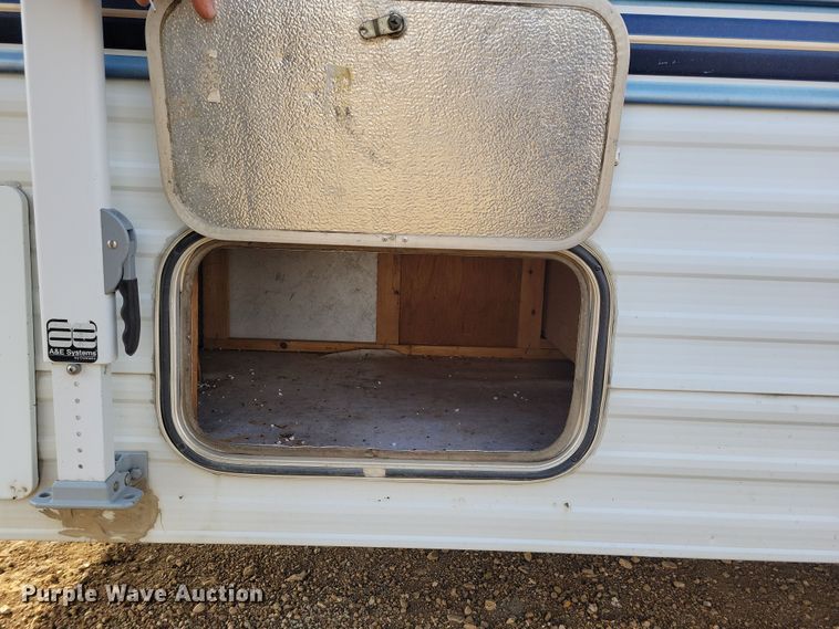 image for item OH9458 1999 Arlington  Skyline 3010 camper