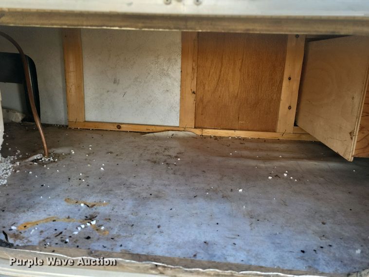 image for item OH9458 1999 Arlington  Skyline 3010 camper