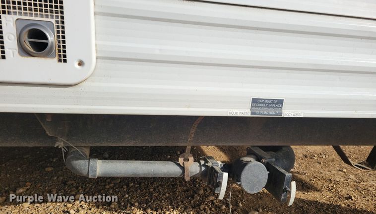 image for item OH9458 1999 Arlington  Skyline 3010 camper