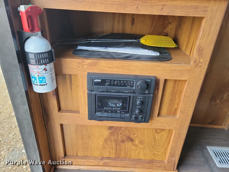 image for item OH9458 1999 Arlington  Skyline 3010 camper