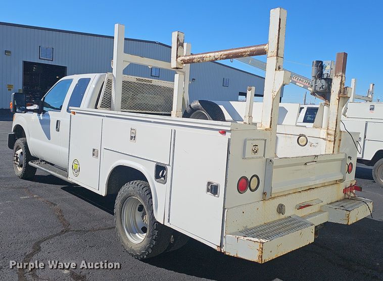 image for item OJ9148 2015 Ford F350 Super Duty XLT SuperCab utility bed pickup truck