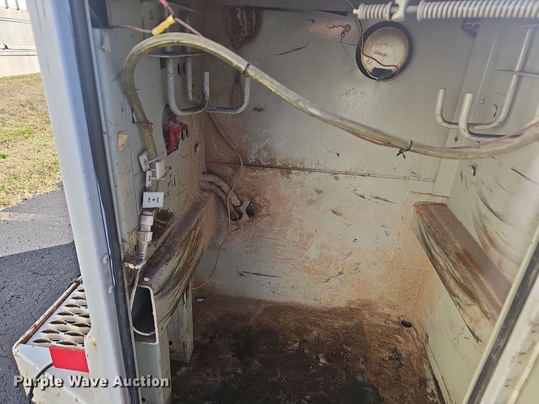 image for item OJ9148 2015 Ford F350 Super Duty XLT SuperCab utility bed pickup truck