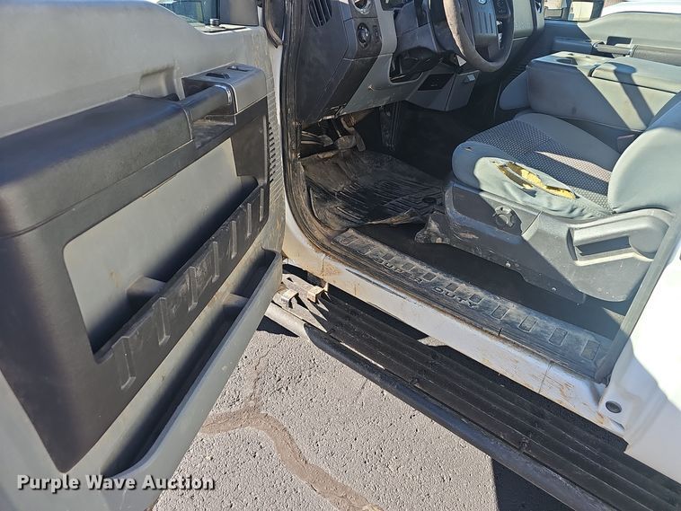 image for item OJ9148 2015 Ford F350 Super Duty XLT SuperCab utility bed pickup truck