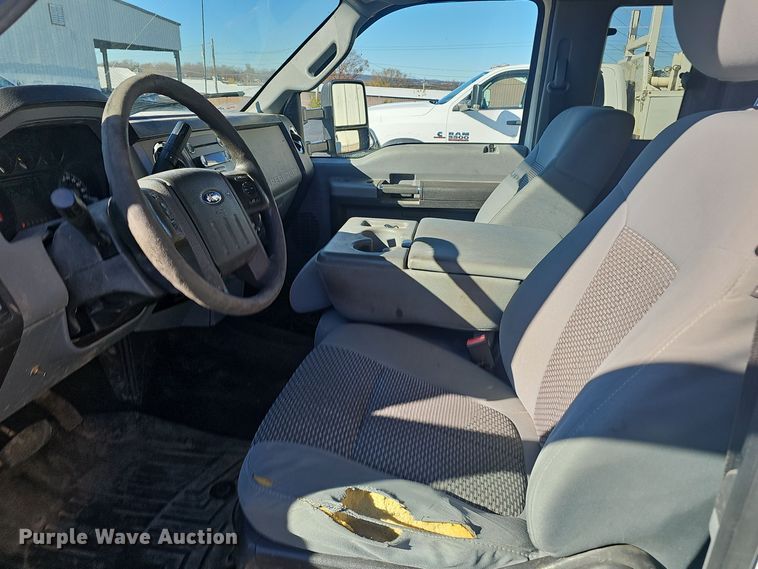 image for item OJ9148 2015 Ford F350 Super Duty XLT SuperCab utility bed pickup truck