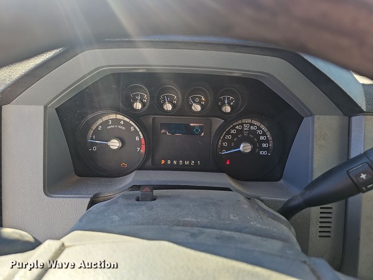 image for item OJ9148 2015 Ford F350 Super Duty XLT SuperCab utility bed pickup truck