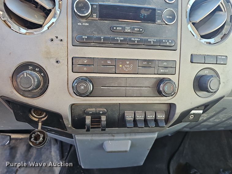 image for item OJ9148 2015 Ford F350 Super Duty XLT SuperCab utility bed pickup truck