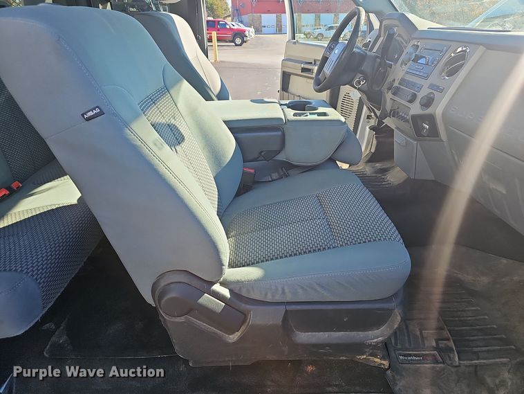 image for item OJ9148 2015 Ford F350 Super Duty XLT SuperCab utility bed pickup truck