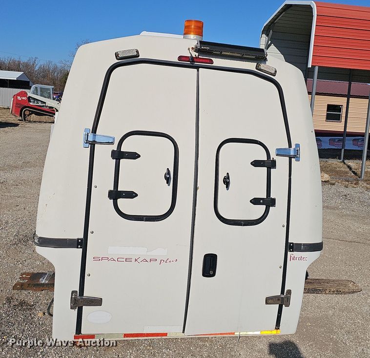 image for item OJ9216 Spacekap Plus pickup truck slide in