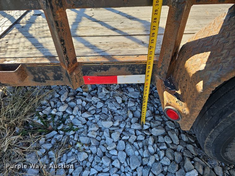 image for item OJ9244 2016 Lamar Utility Trailer utility trailer