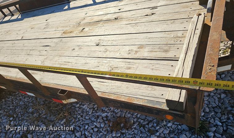 image for item OJ9244 2016 Lamar Utility Trailer utility trailer