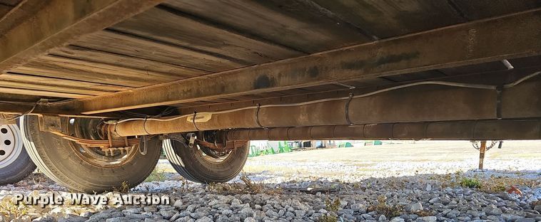 image for item OJ9244 2016 Lamar Utility Trailer utility trailer