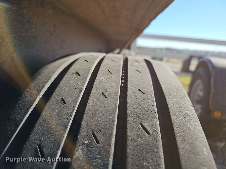 image for item OJ9244 2016 Lamar Utility Trailer utility trailer