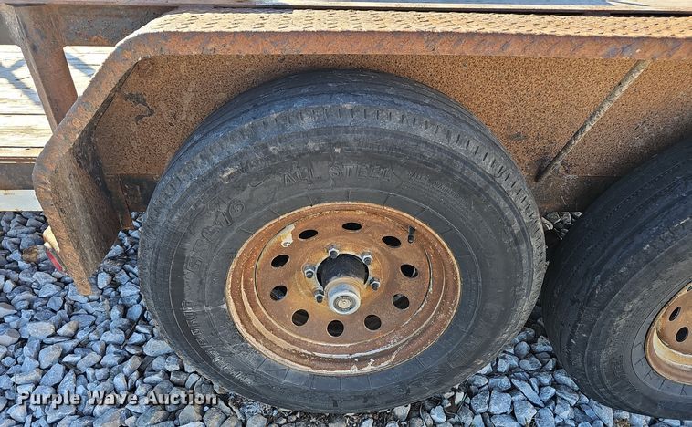 image for item OJ9244 2016 Lamar Utility Trailer utility trailer