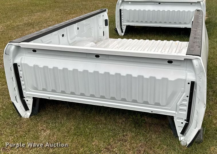 image for item OJ9267 Pickup truck bed