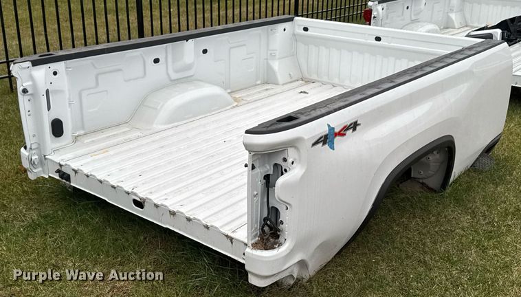image for item OJ9267 Pickup truck bed