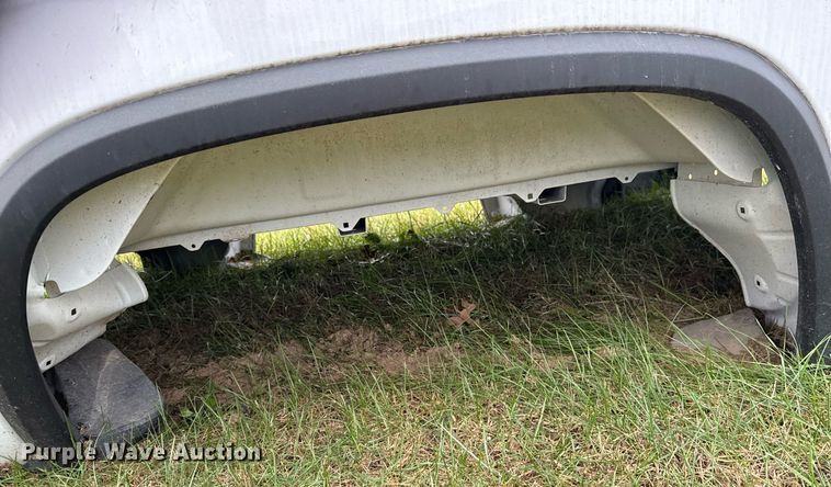 image for item OJ9267 Pickup truck bed